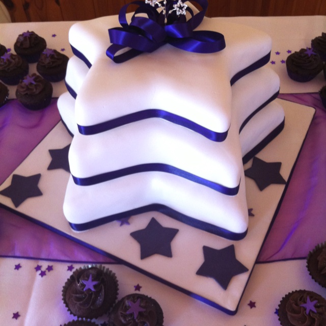 Star-Shaped Wedding Cake