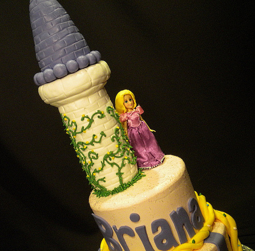 Tangled Cake