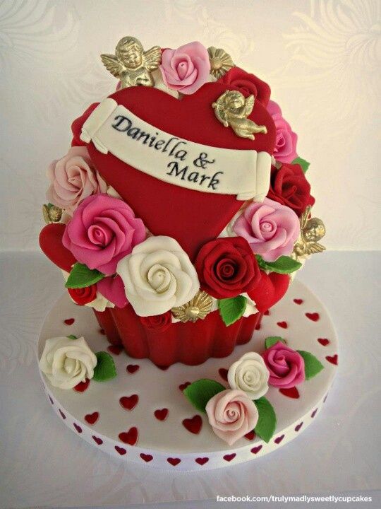 Valentine Giant Cupcake Cake