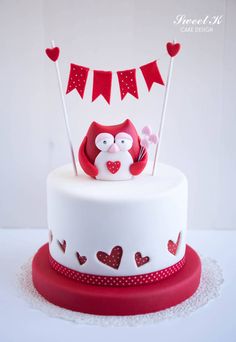 Valentine Owl Birthday Cake