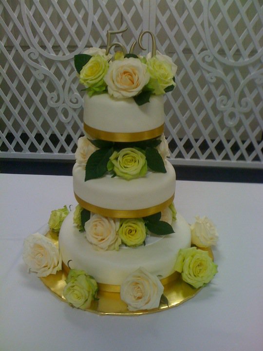 50th Anniversary Cake with Fresh Flowers