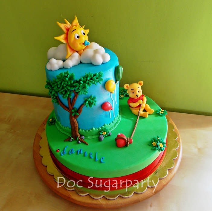 Baby Winnie the Pooh Cake