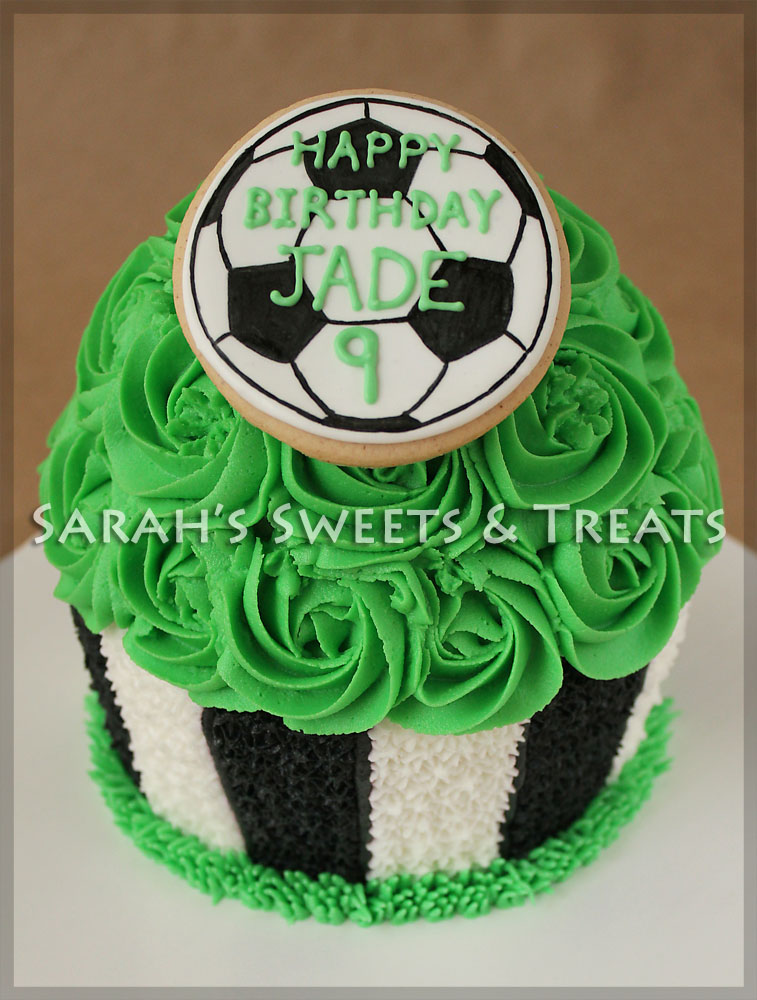 Cupcake Birthday Cake Soccer