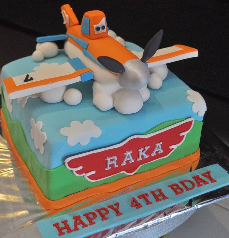 Disney Planes Dusty Cake