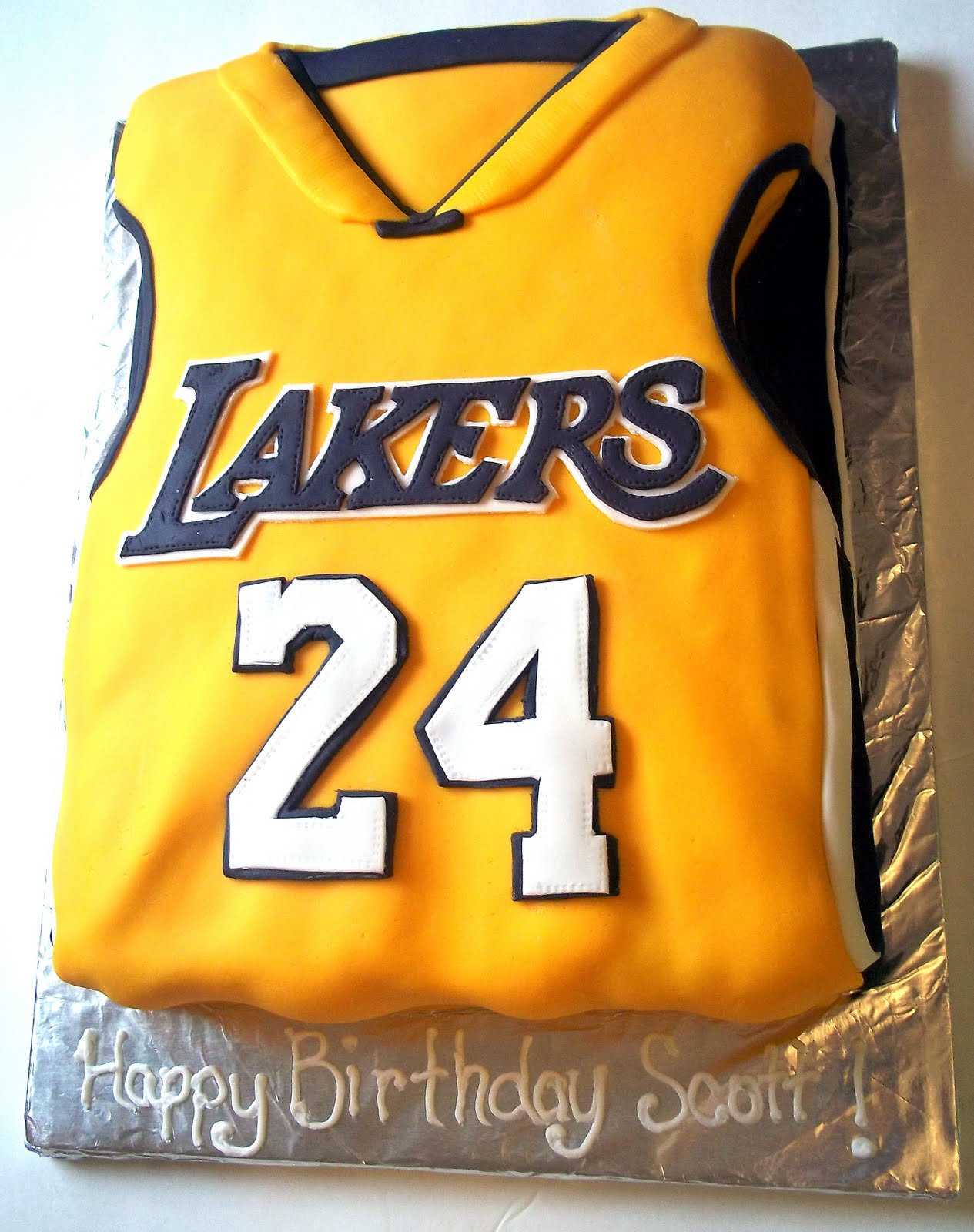 Los Angeles Lakers Birthday Cake