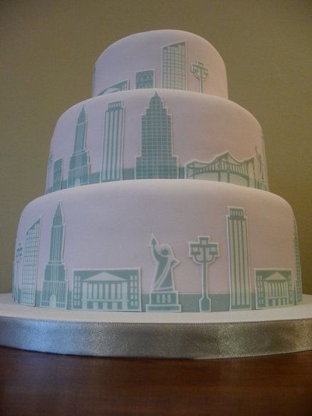 New York Skyline Wedding Cake