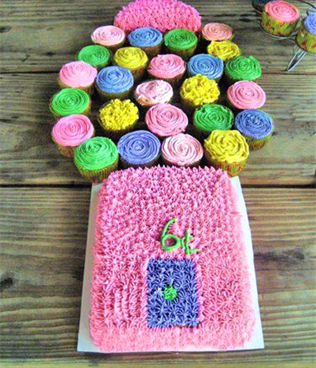 11 Photos of Birthday Cakes Made From Cupcakes