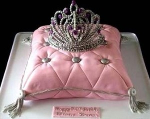 Queen Birthday Cake