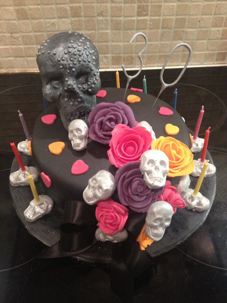 Skull 30th Birthday Cake