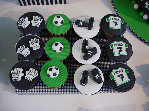 10 Photos of Happy Birthday Soccer Cupcakes