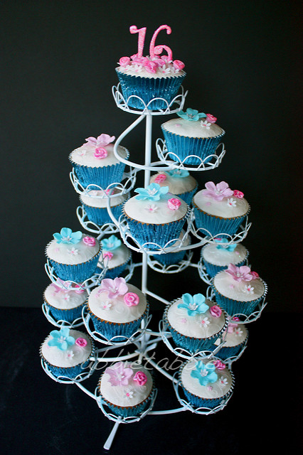 Sweet 16 Birthday Cupcake Ideas