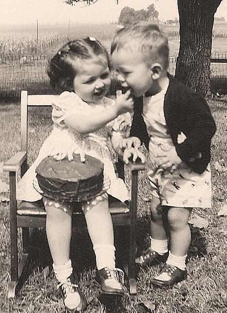 9 Photos of Vintage In Black And White Birthday Cakes