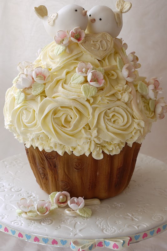 50th Wedding Anniversary Cake Cupcakes