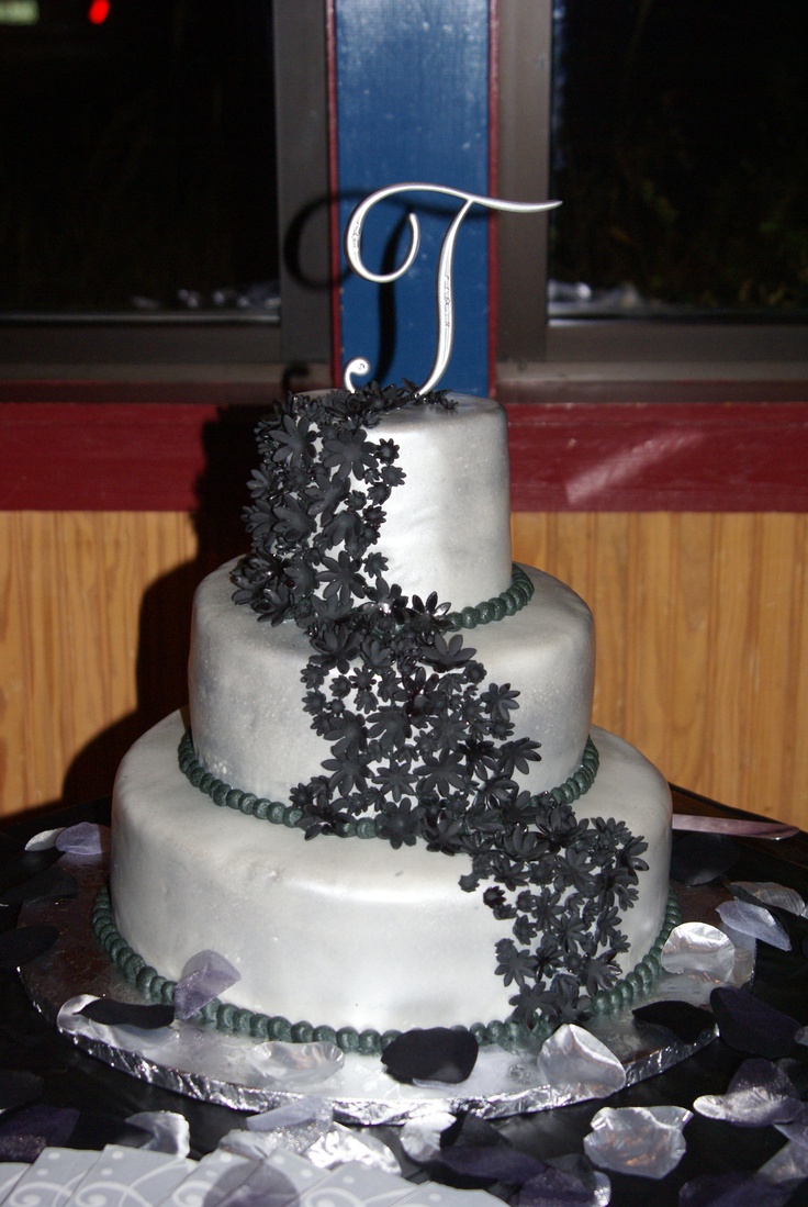 Black and Silver Wedding Cake