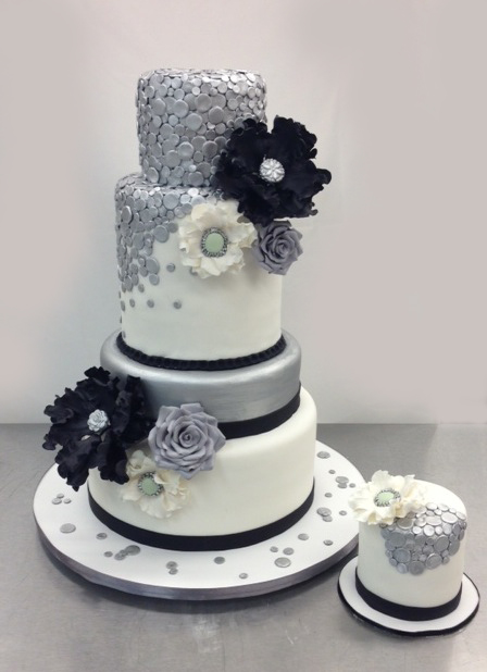 6 Studs With Black And Silver Wedding Cakes Photo - Black and Silver ...