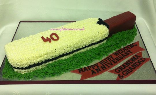 Cake Cricket Bat