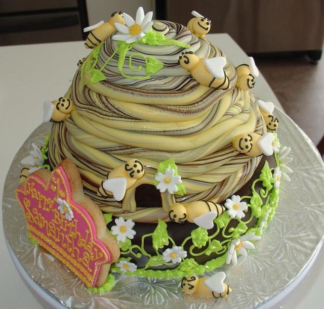 8 Photos of Bizarre Birthday Cakes For Adults