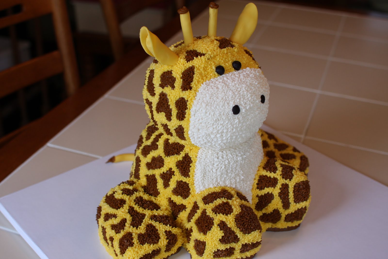 Giraffe Birthday Cake