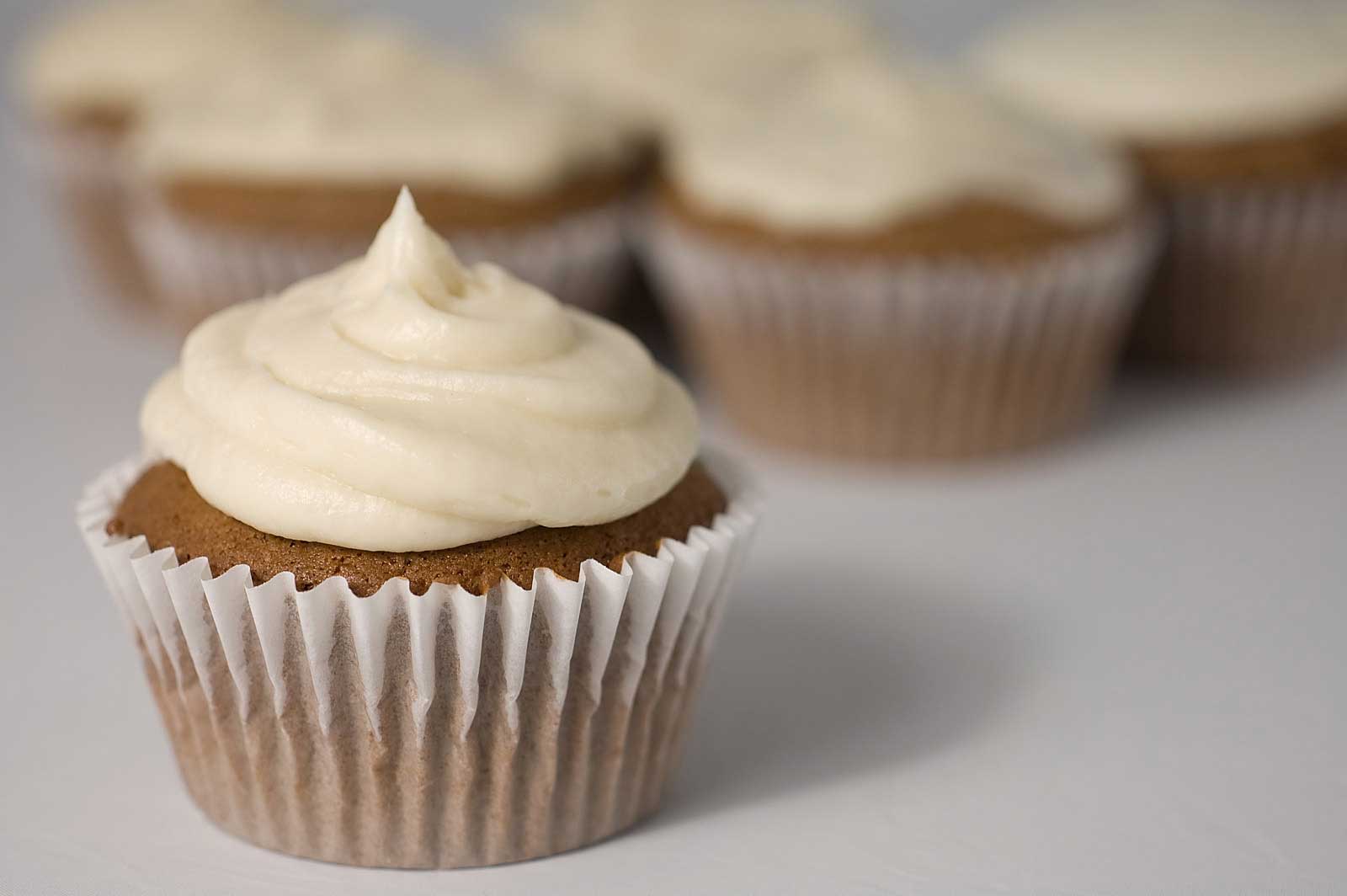 Irish Cream Cupcakes with Frosting