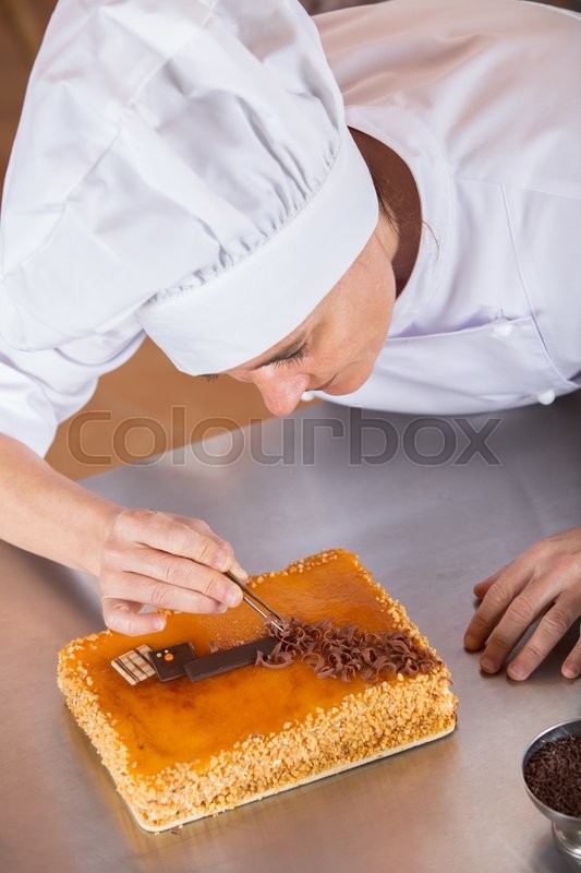 Pastry Chef Cake Decorating