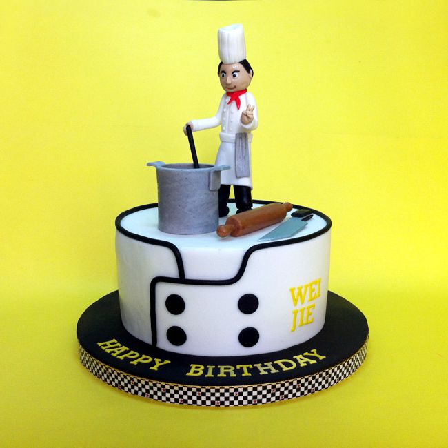 13 Photos of Cakes Decorated By A Pastry Chef