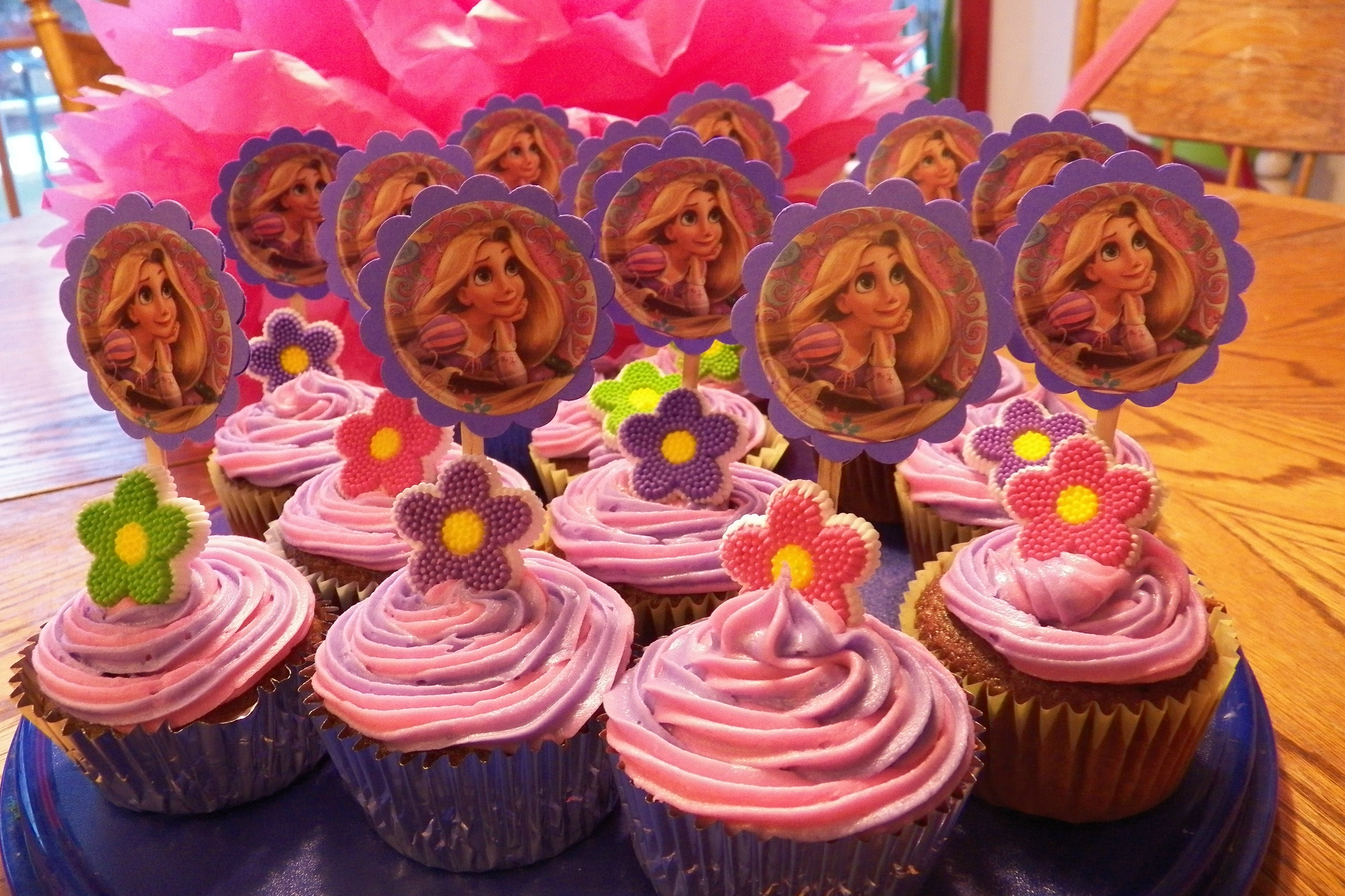 Rapunzel Cupcakes