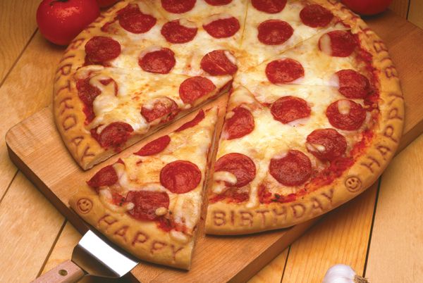 Birthday Cake That Looks Like Pizza