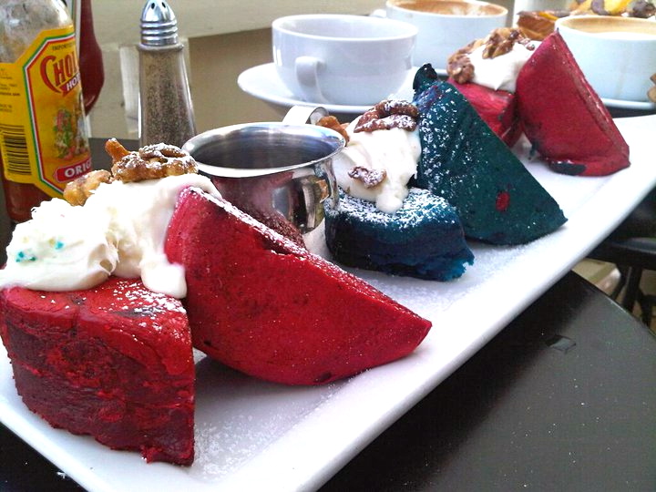 6 Photos of Blue Velvet Pancakes