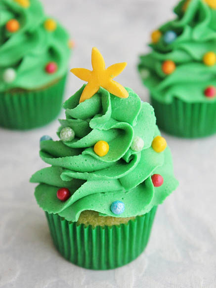 Christmas Tree Mini Cupcakes