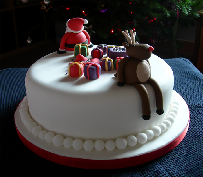 Creative Christmas Cakes