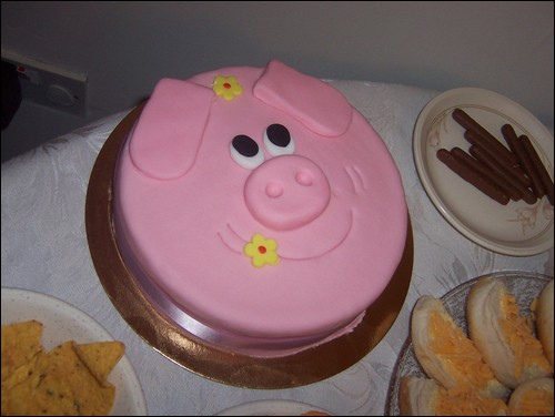 Cute Pig Cake