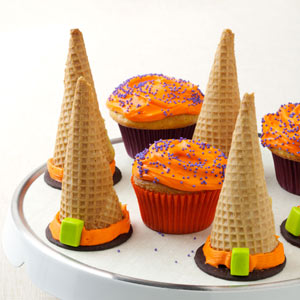 5 Photos of Witch Hat With Ice Cream Cone Cupcakes