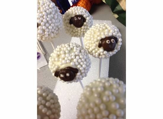 Mary Had a Little Lamb Cake Pop