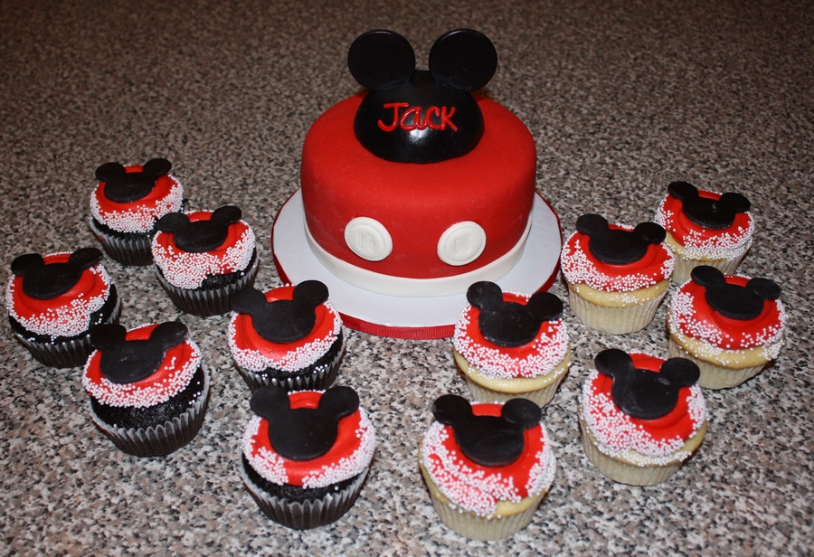 Mickey Mouse Birthday Cupcake Cake