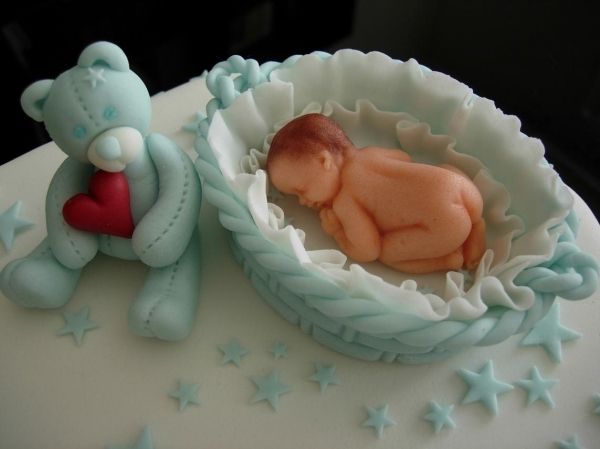 Newborn-Baby-Shower-Cake