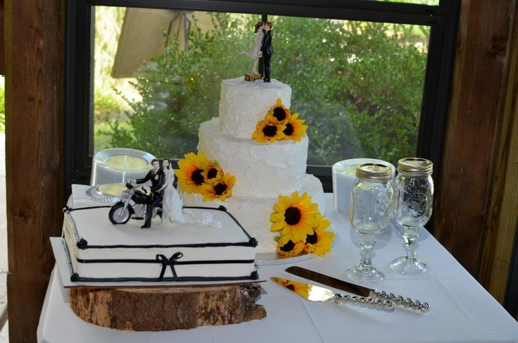 Redneck Grooms Cake Ideas