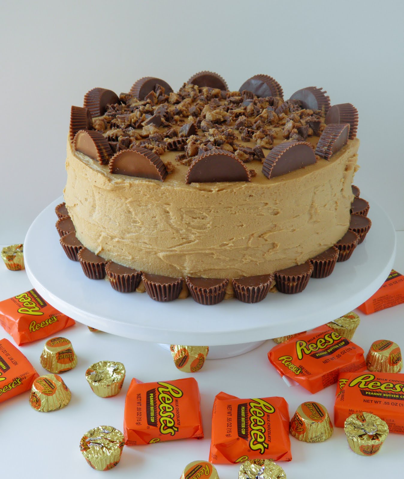 8 Photos of Cakes Decorated With Reese's