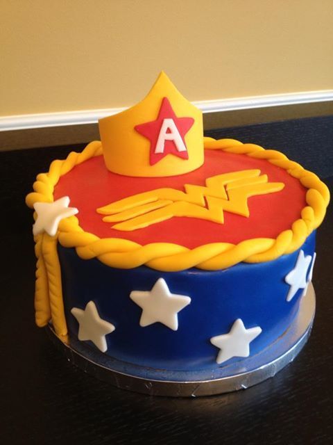 Wonder Woman Cake