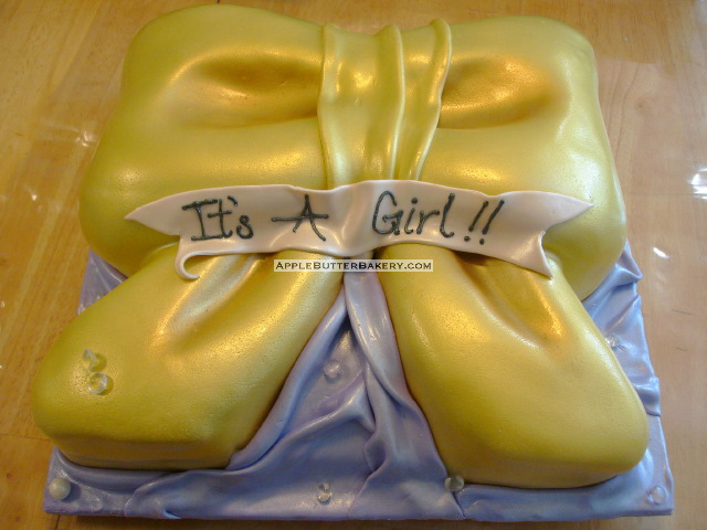 Bow Shaped Cake