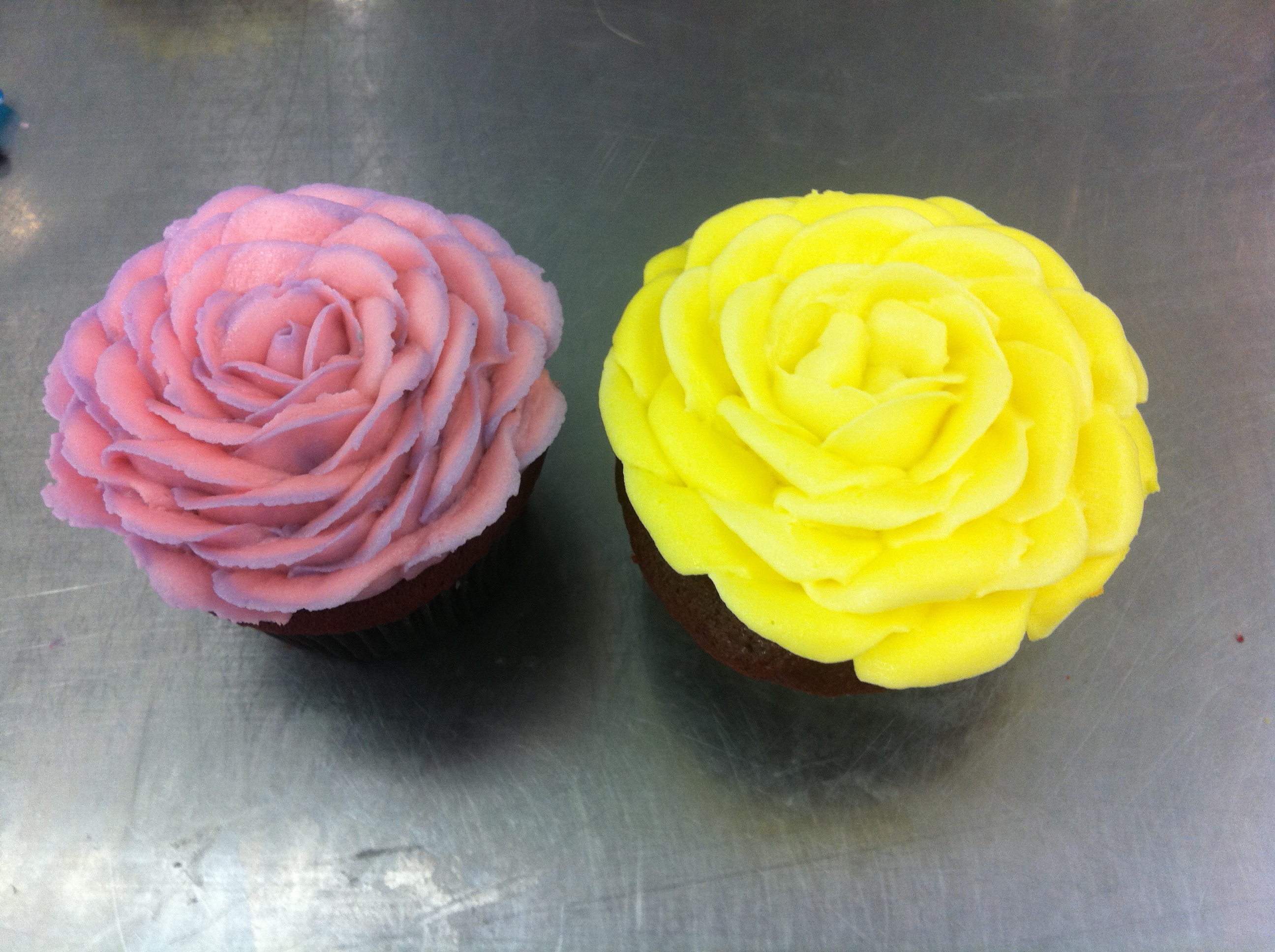 Buttercream Icing Flower Cupcakes