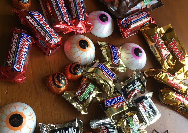 Halloween Candy Bar Cake