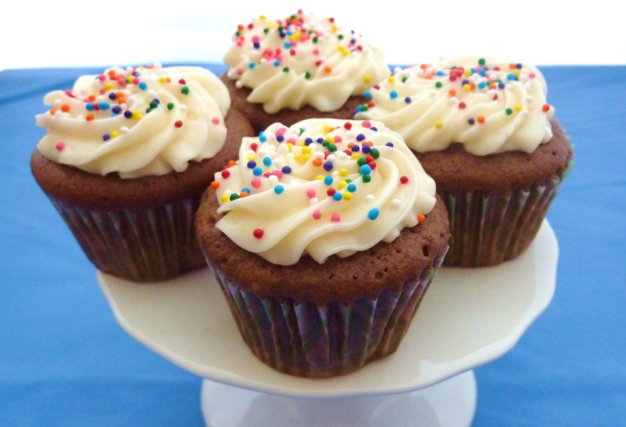 Mini Birthday Cupcakes