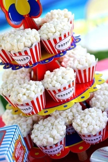 Popcorn Cupcakes Carnival