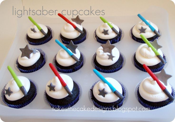 Star Wars Lightsabers Cupcake Cake