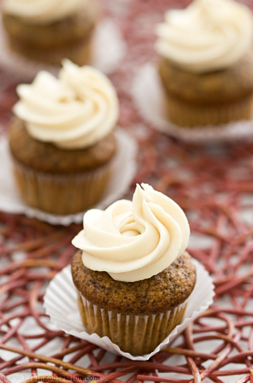 Banana Cupcakes with Cream Cheese Frosting