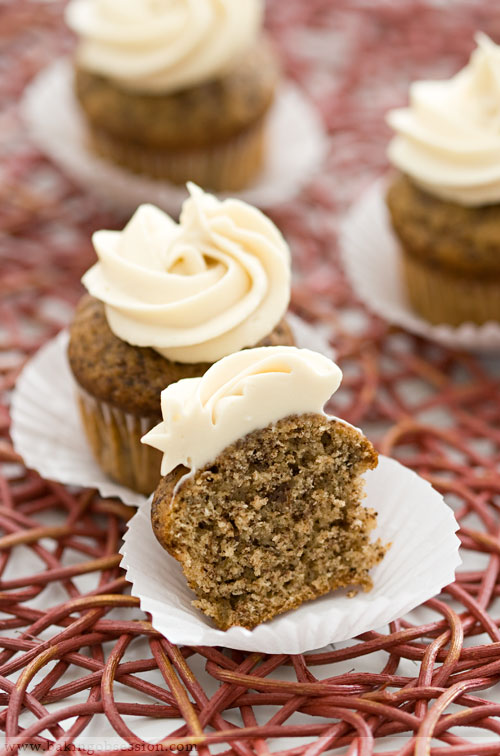 Banana Cupcakes with Cream Cheese Frosting