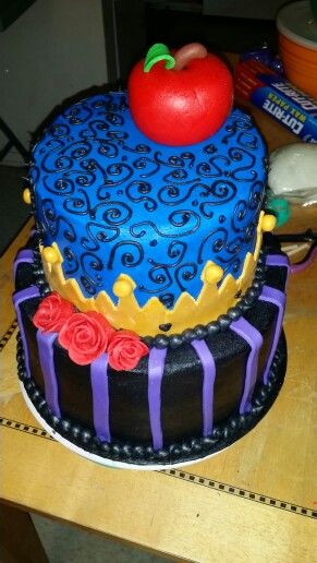 Birthday Cake Disney Descendants