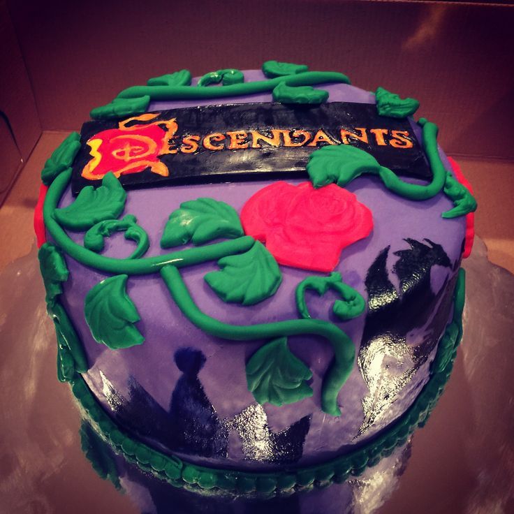 Birthday Cake Disney Descendants