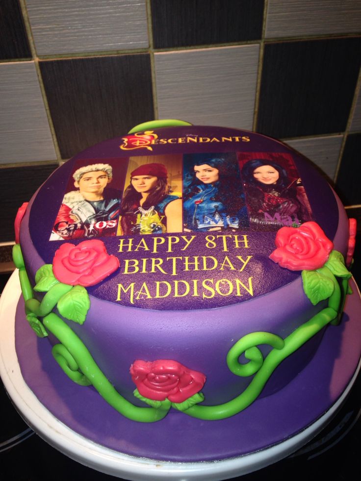 Birthday Cake Disney Descendants