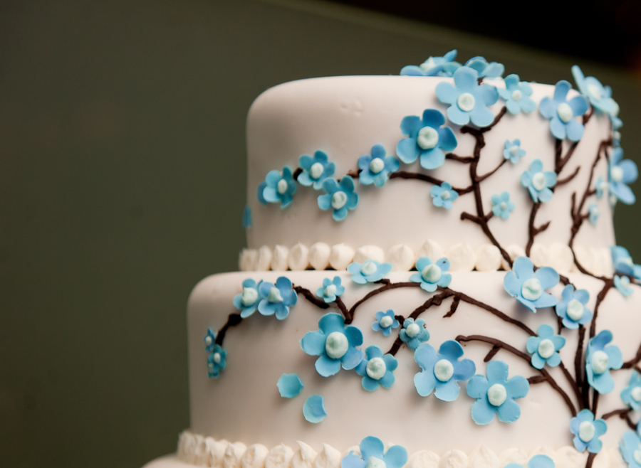 13 The French Blue Wedding Cakes With Flowers Photo Pinterest